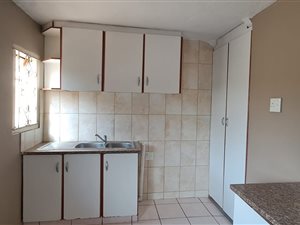 2 Bed House in Grove End