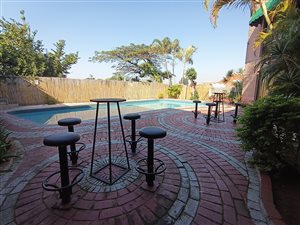 10 Bed House in Bulwer