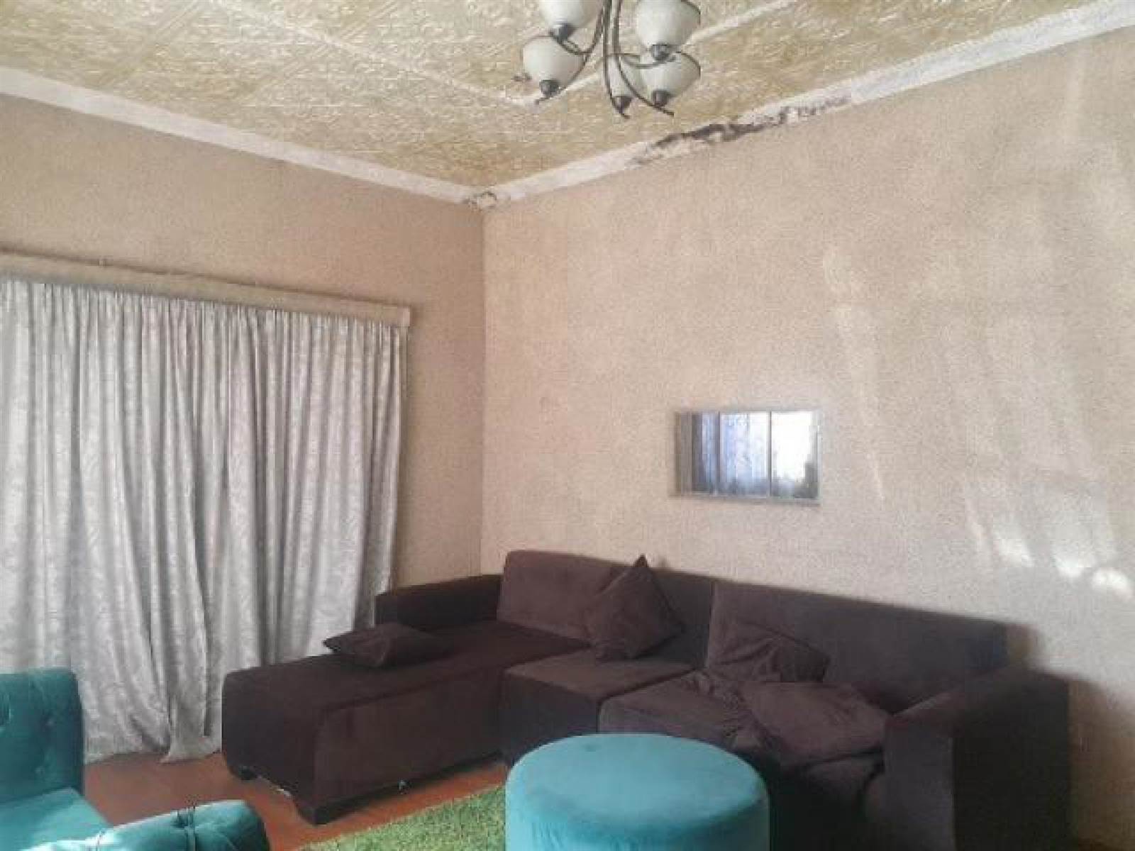 2 Bed House in Osizweni photo number 2
