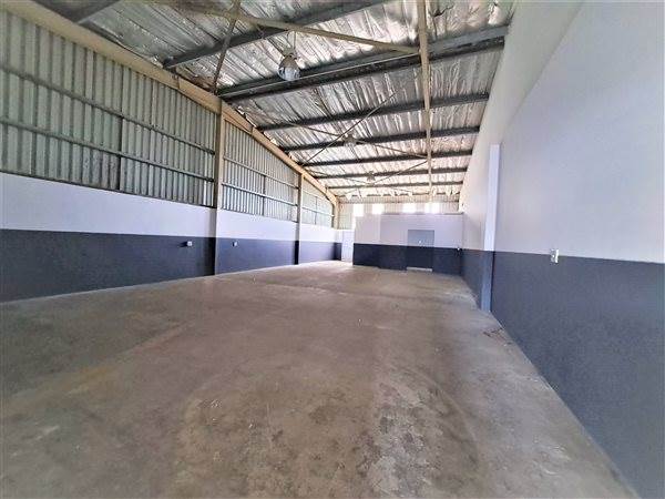 181  m² Industrial space in Waterfall photo number 4
