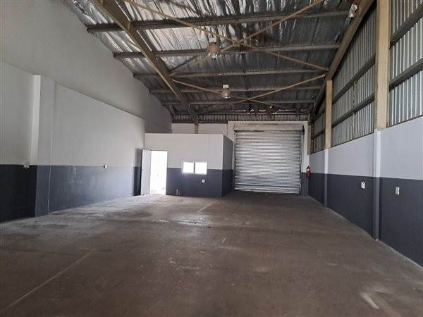 181  m² Industrial space in Waterfall photo number 5