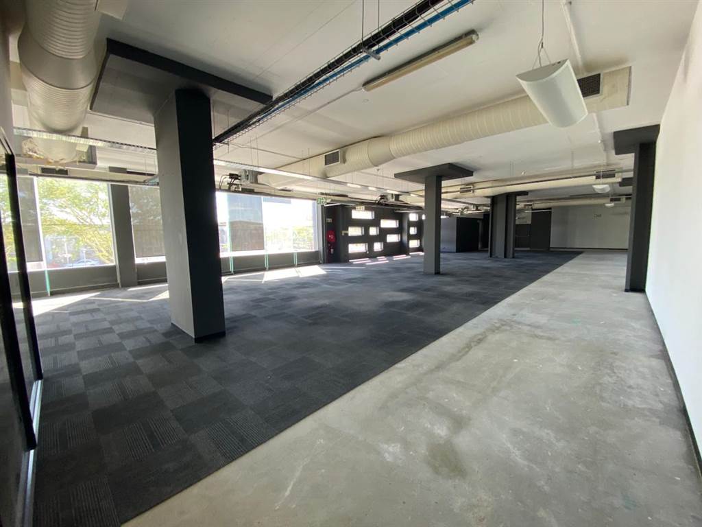 860  m² Commercial space in Paarden Eiland photo number 22