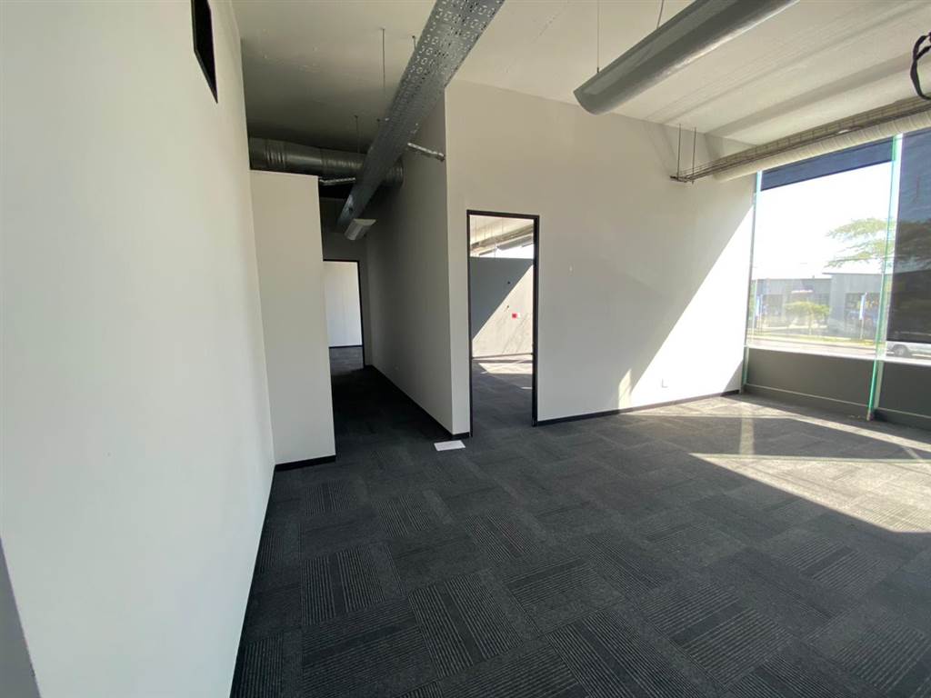 860  m² Commercial space in Paarden Eiland photo number 25