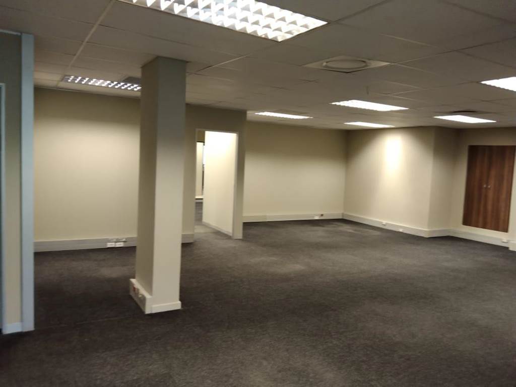 251  m² Commercial space in Riverhorse Valley photo number 7