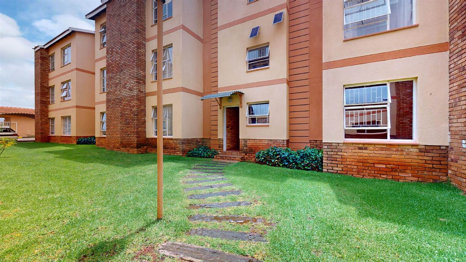 2 Bed Apartment in Kanoniers Park photo number 13