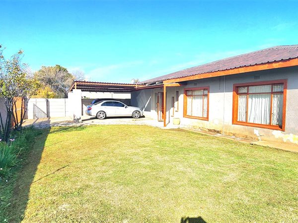 3 Bedroom House 3 Bedroom House