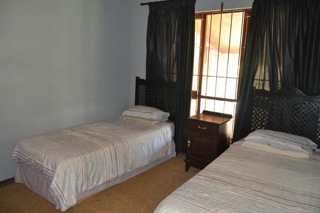 4 Bed House in Manaba photo number 25