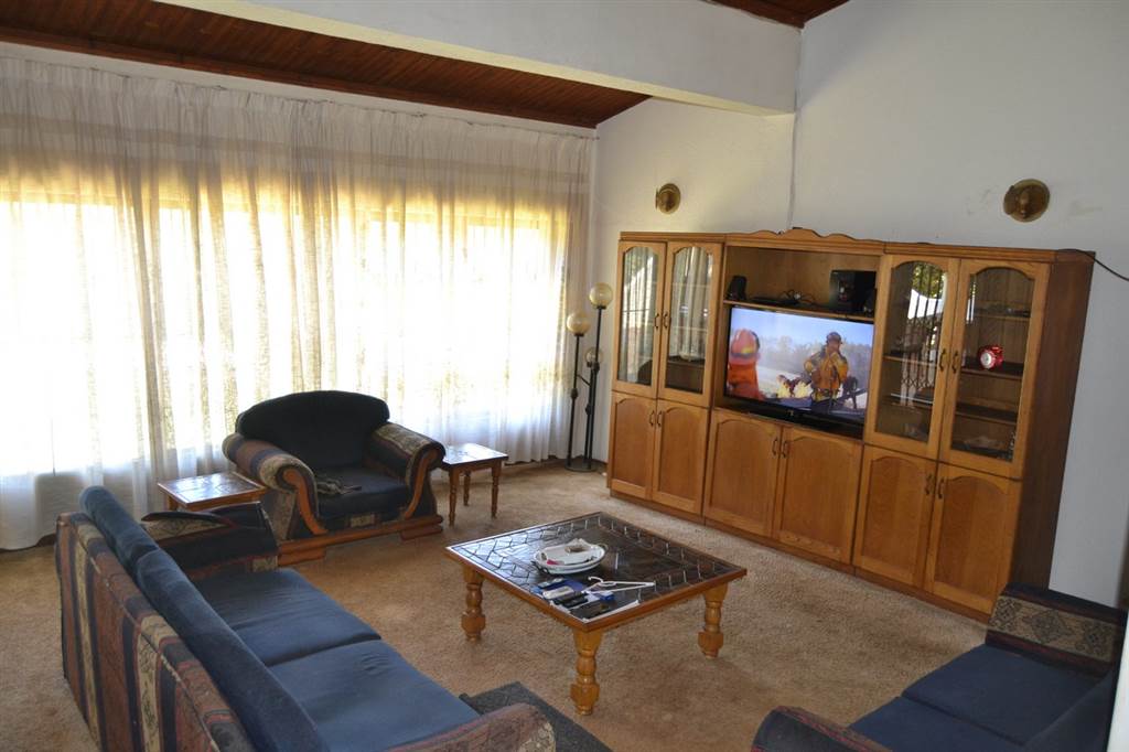 4 Bed House in Manaba photo number 13
