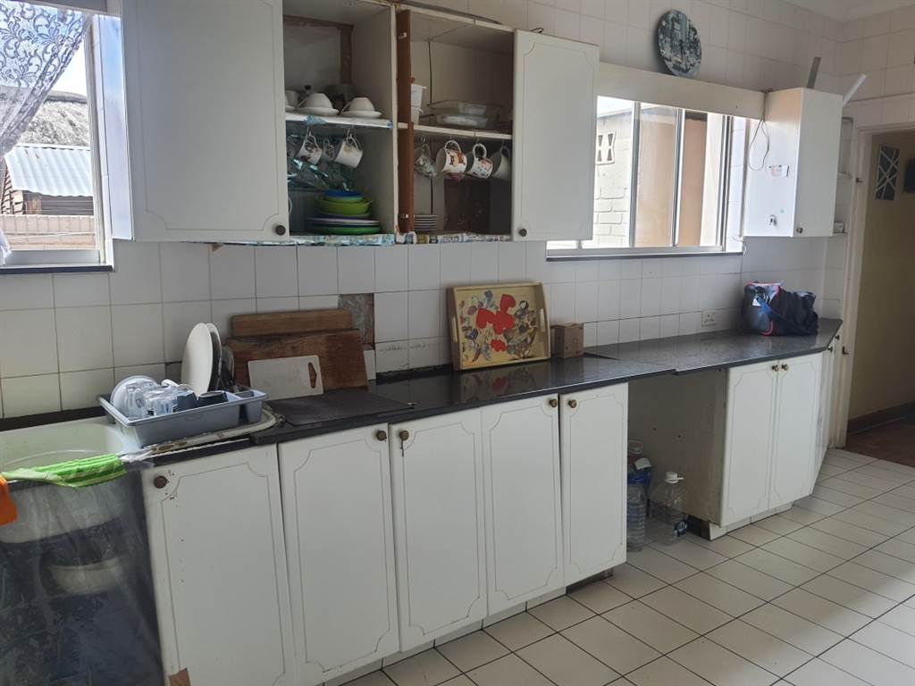 5 Bed House in Umgeni Park photo number 6