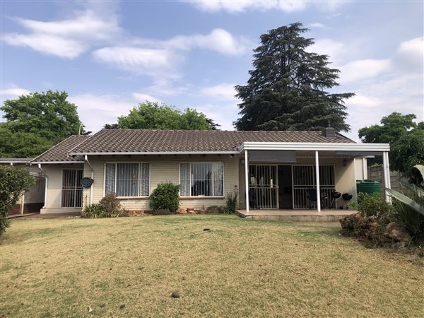 3 Bedroom House 3 Bedroom House