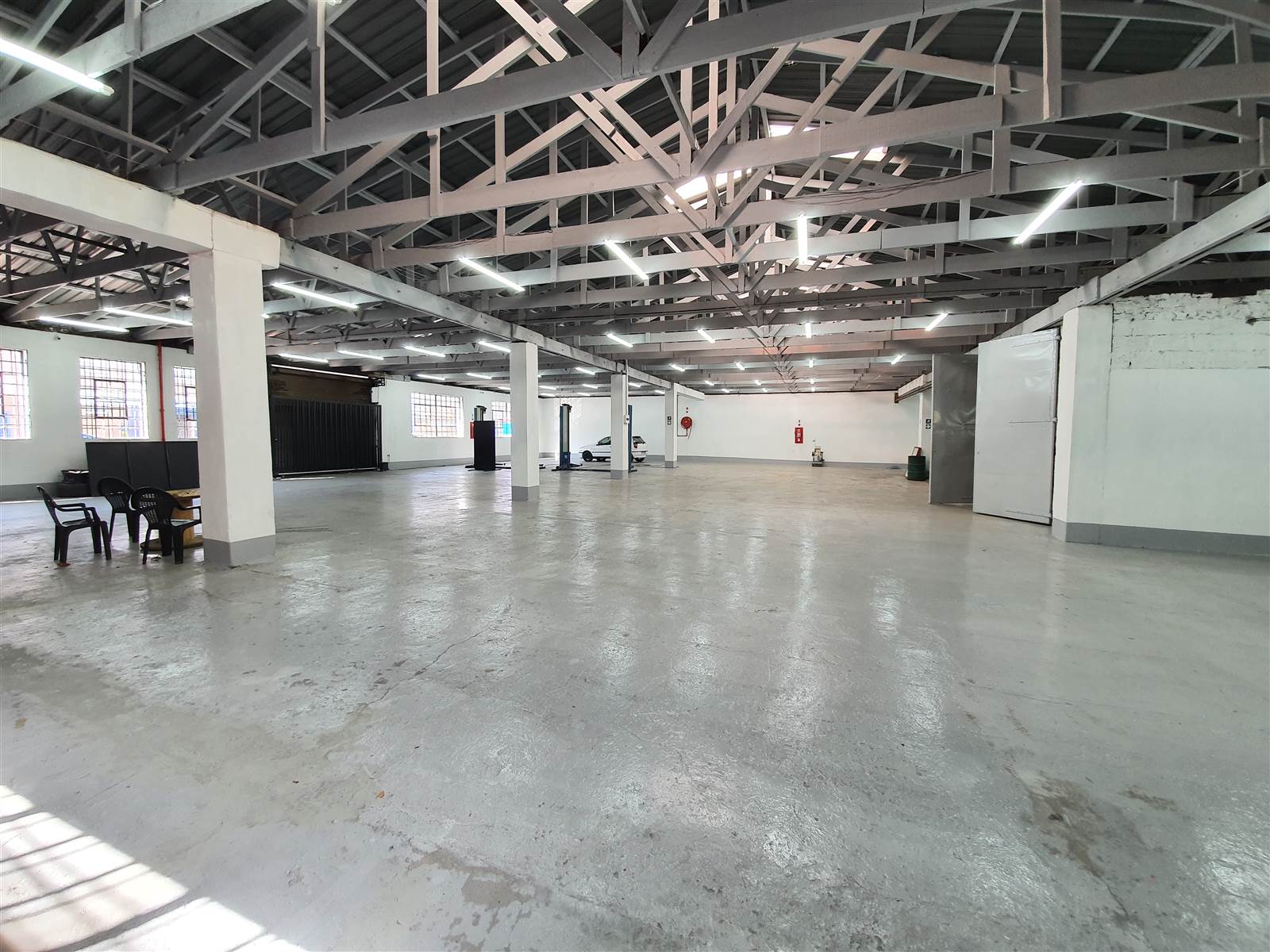 990  m² Industrial space in Ophirton photo number 2