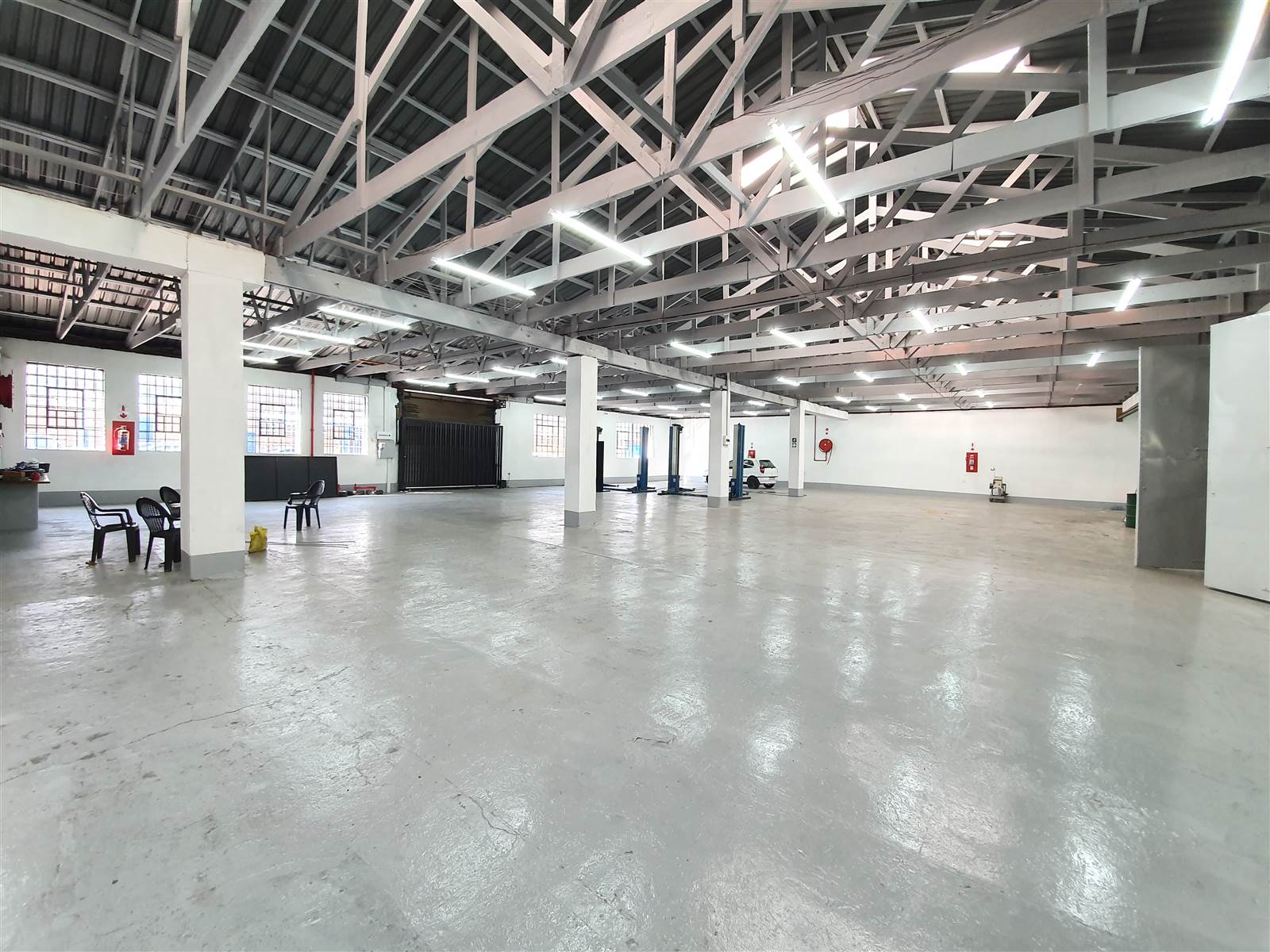 990  m² Industrial space in Ophirton photo number 3