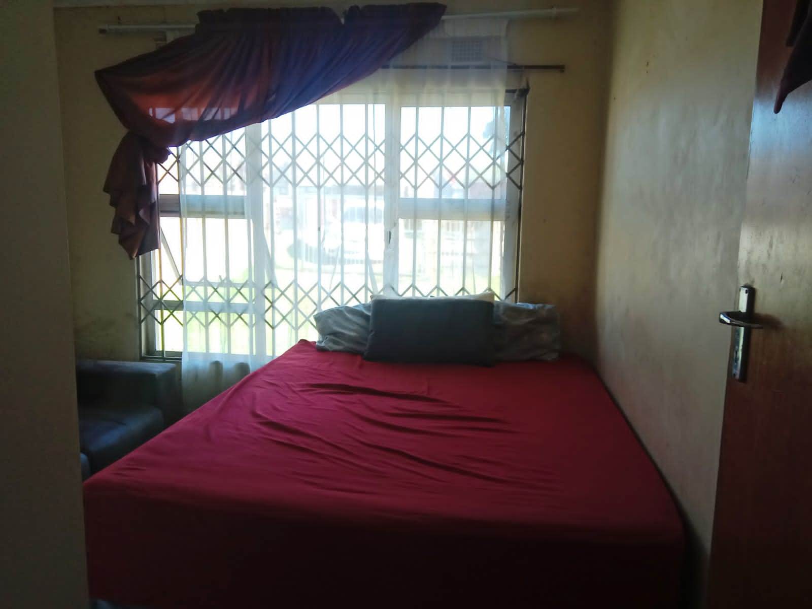 3 Bed House in Esikhawini photo number 6