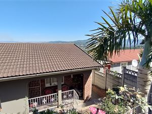 4 Bed House in Woodlands