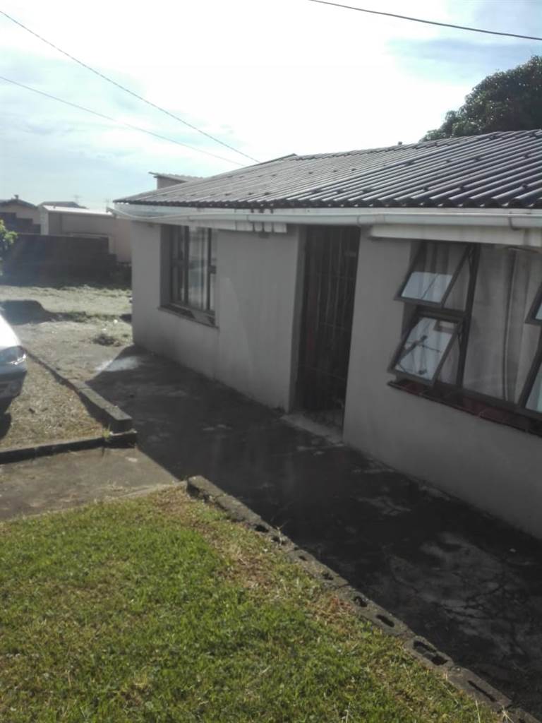 2 Bed House in Umlazi photo number 1