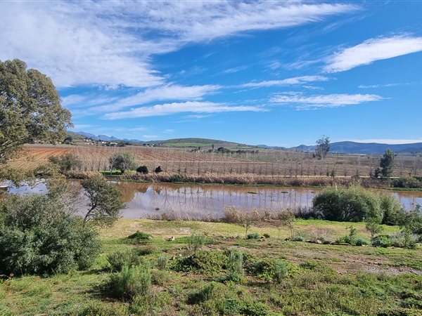 685 m² Land available in Bonnievale