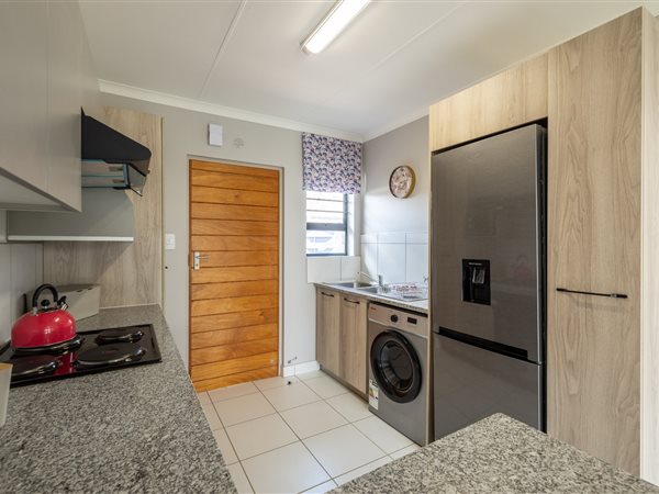 1 Bedroom House