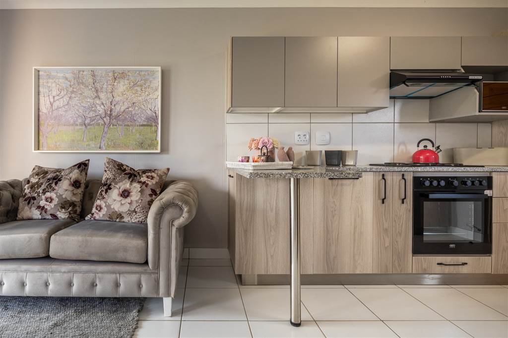 1 Bedroom House