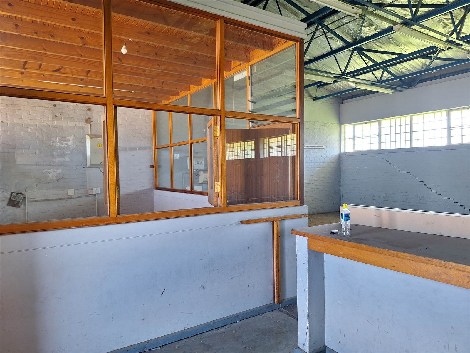 392  m² Industrial space in Uitenhage Central photo number 5
