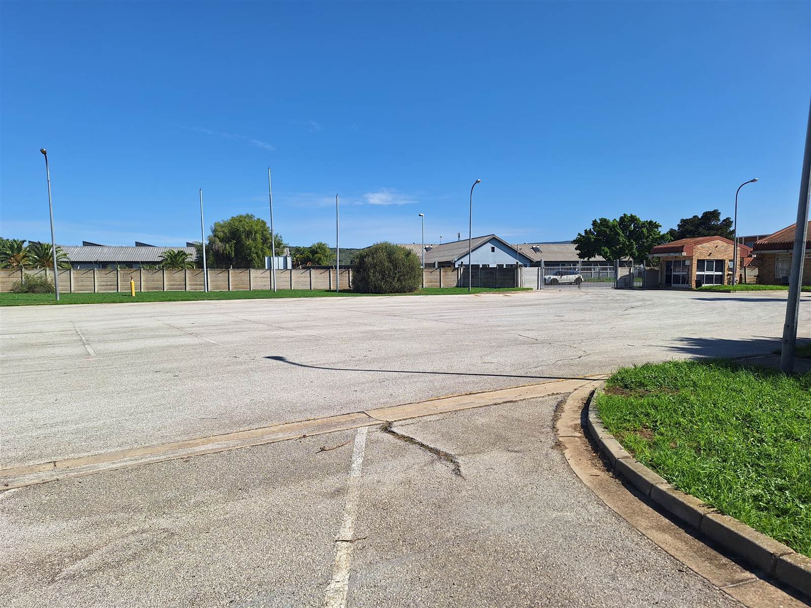 392  m² Industrial space in Uitenhage Central photo number 9