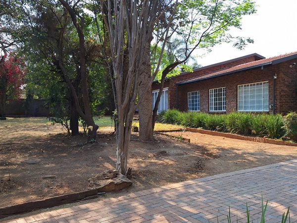 4 Bedroom House 4 Bedroom House