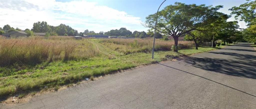 1000 m² Land available in Barry Hertzog Park photo number 4
