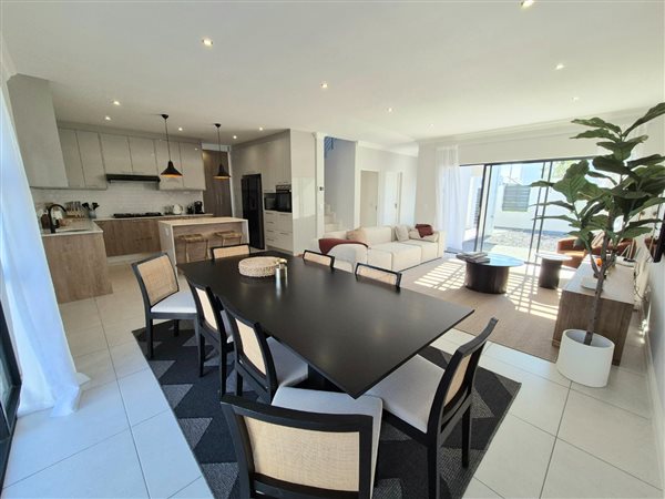 4 Bedroom House 4 Bedroom House