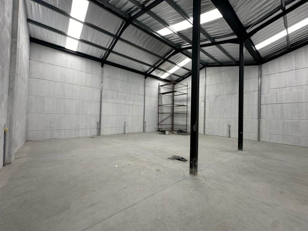 408  m² Industrial space in Bellville Central photo number 4