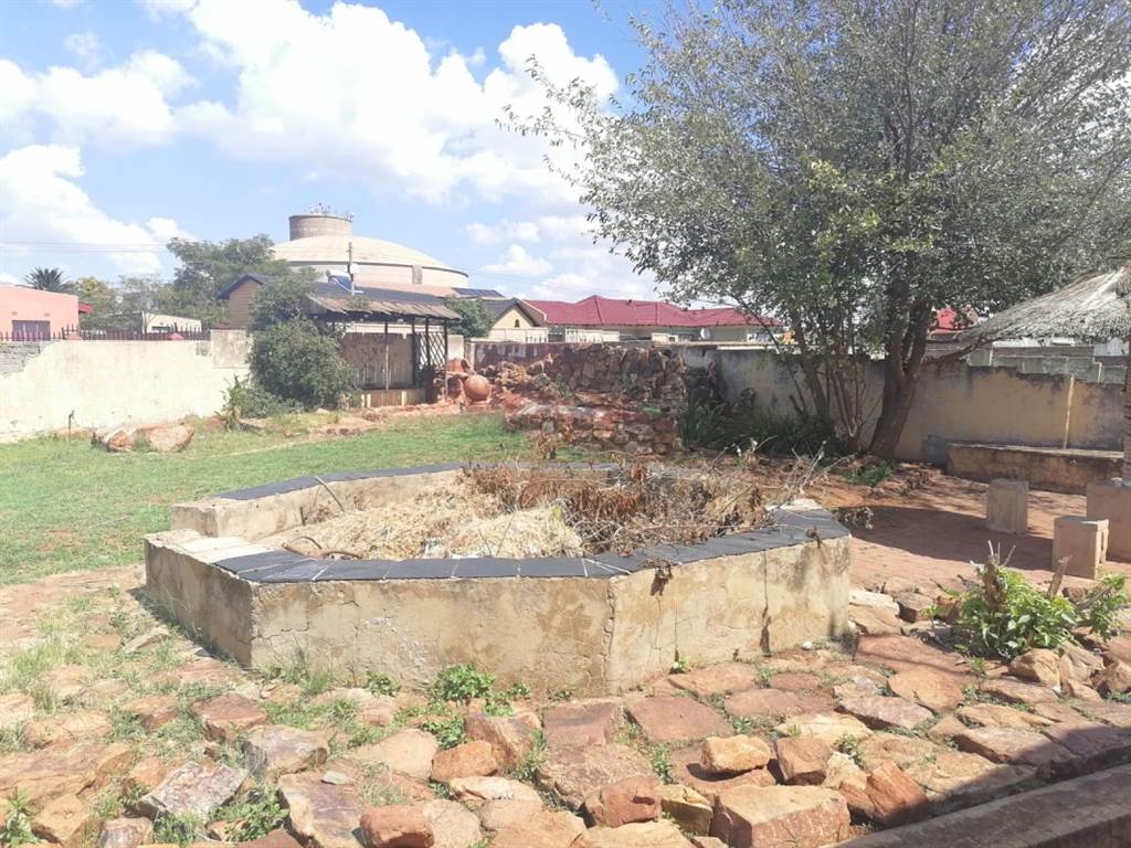 2 Bed House in Katlehong photo number 24