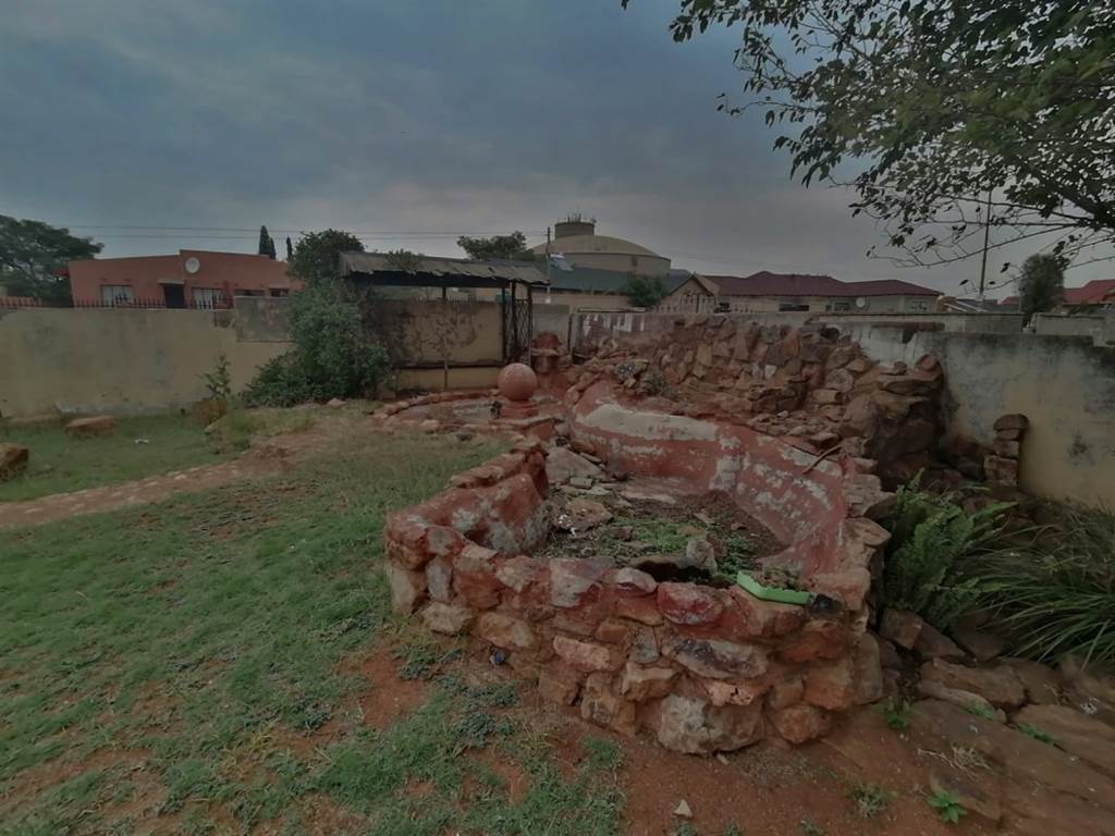 2 Bed House in Katlehong photo number 25