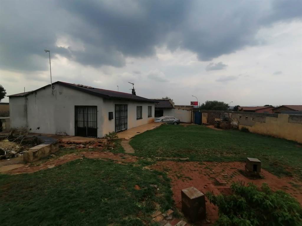2 Bed House in Katlehong photo number 1