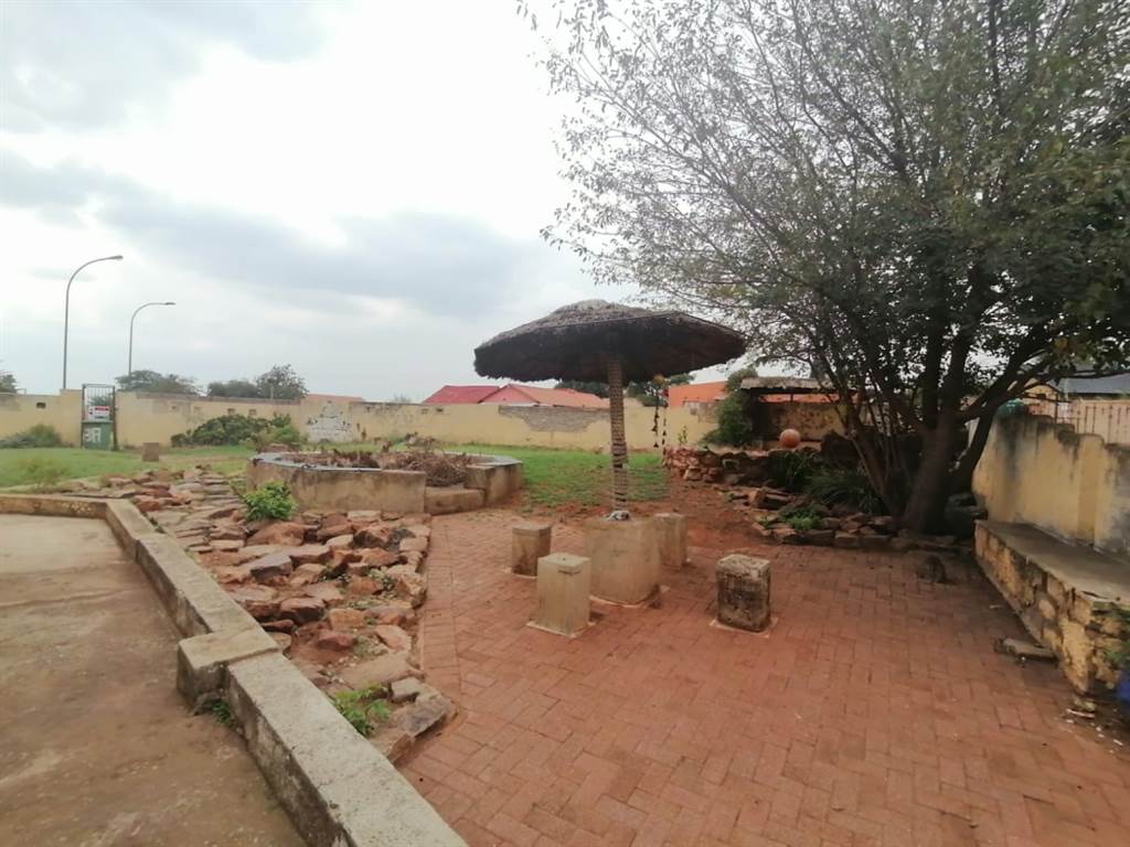 2 Bed House in Katlehong photo number 22