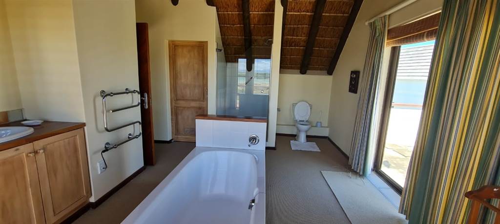 4 Bed House in St Francis Bay Canals photo number 14