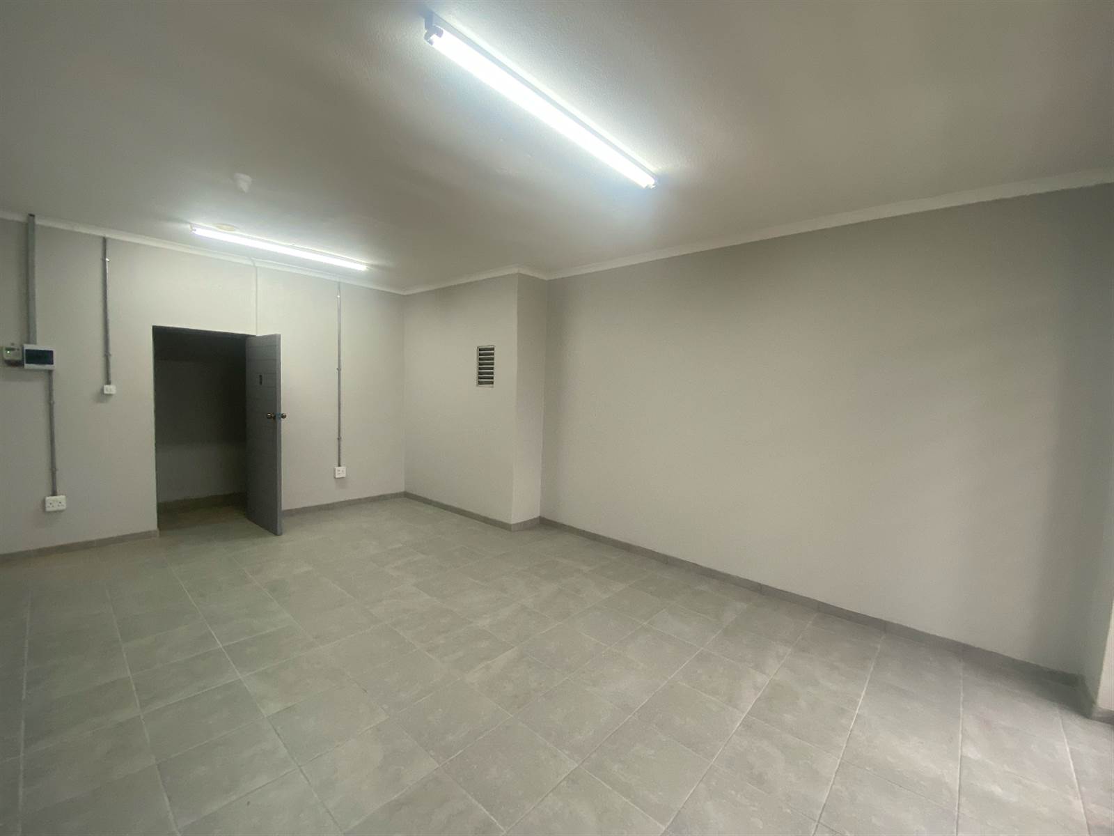 26  m² Commercial space in Mdantsane photo number 6