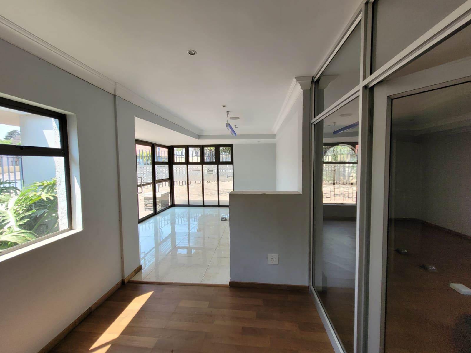 1400  m² Commercial space in Kempton Park Central photo number 5