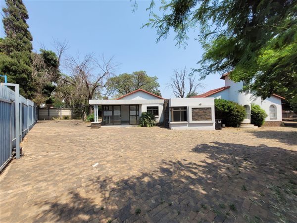 1400  m² Commercial space in Kempton Park Central