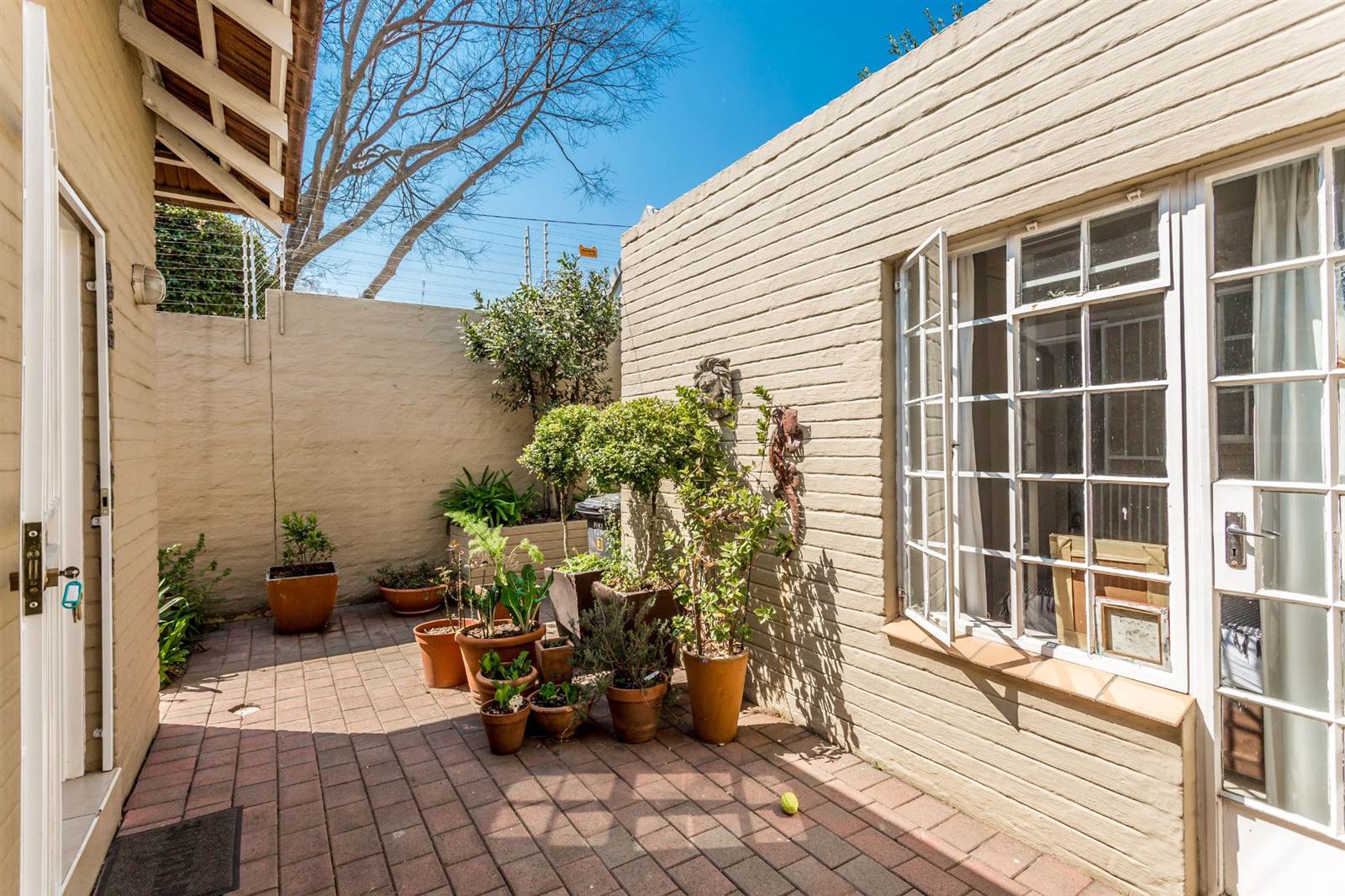 3 Bed Townhouse in Craighall photo number 27