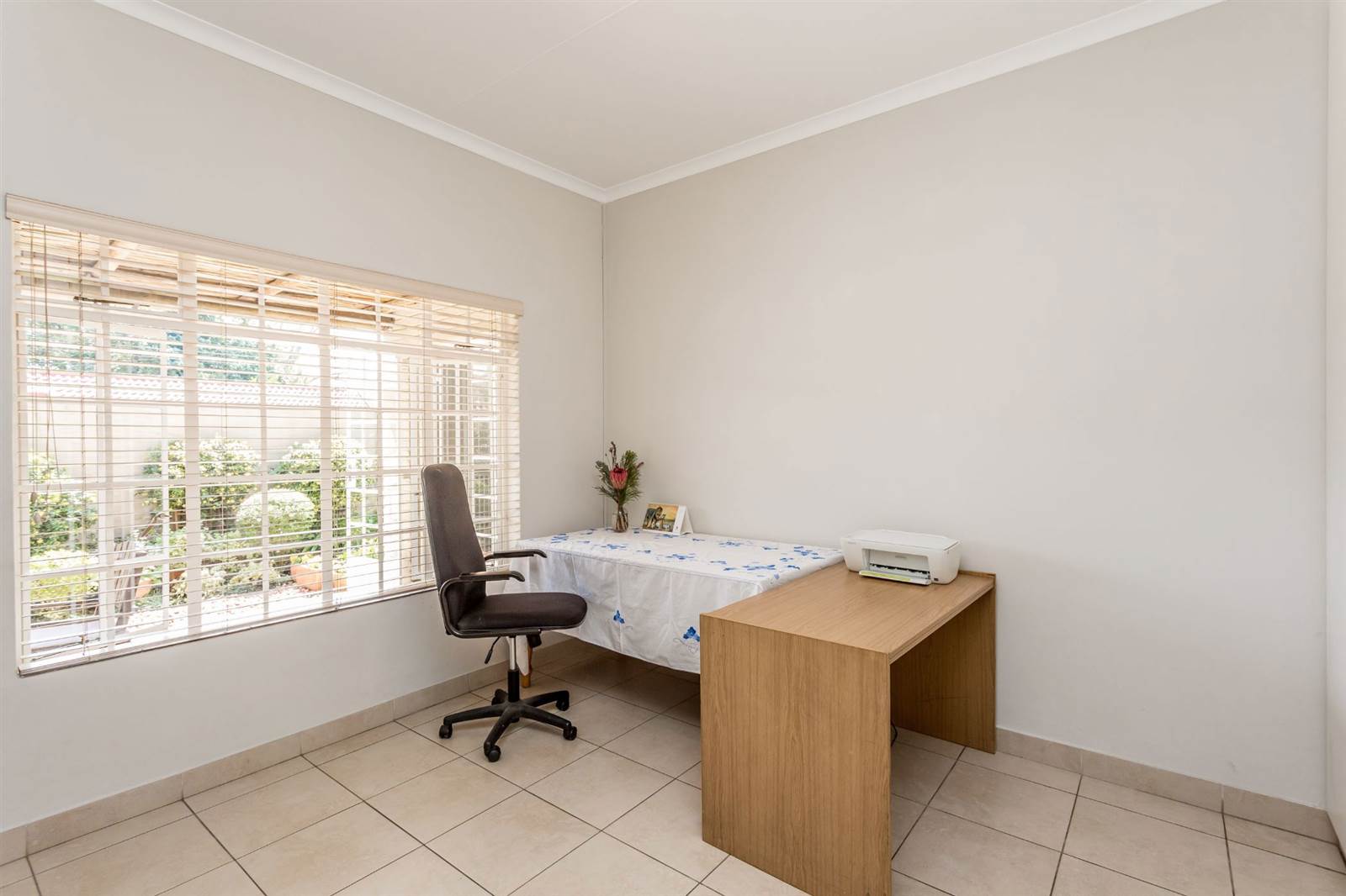 3 Bed Townhouse in Craighall photo number 20