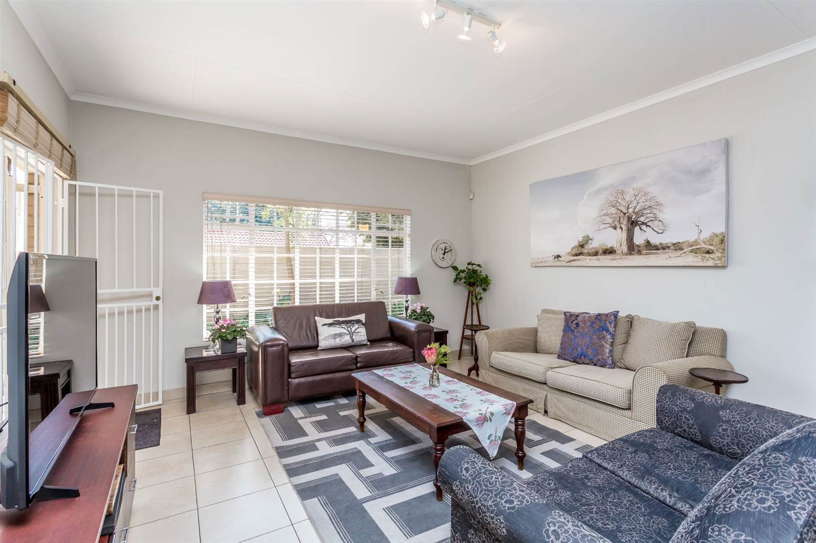 3 Bed Townhouse in Craighall photo number 11
