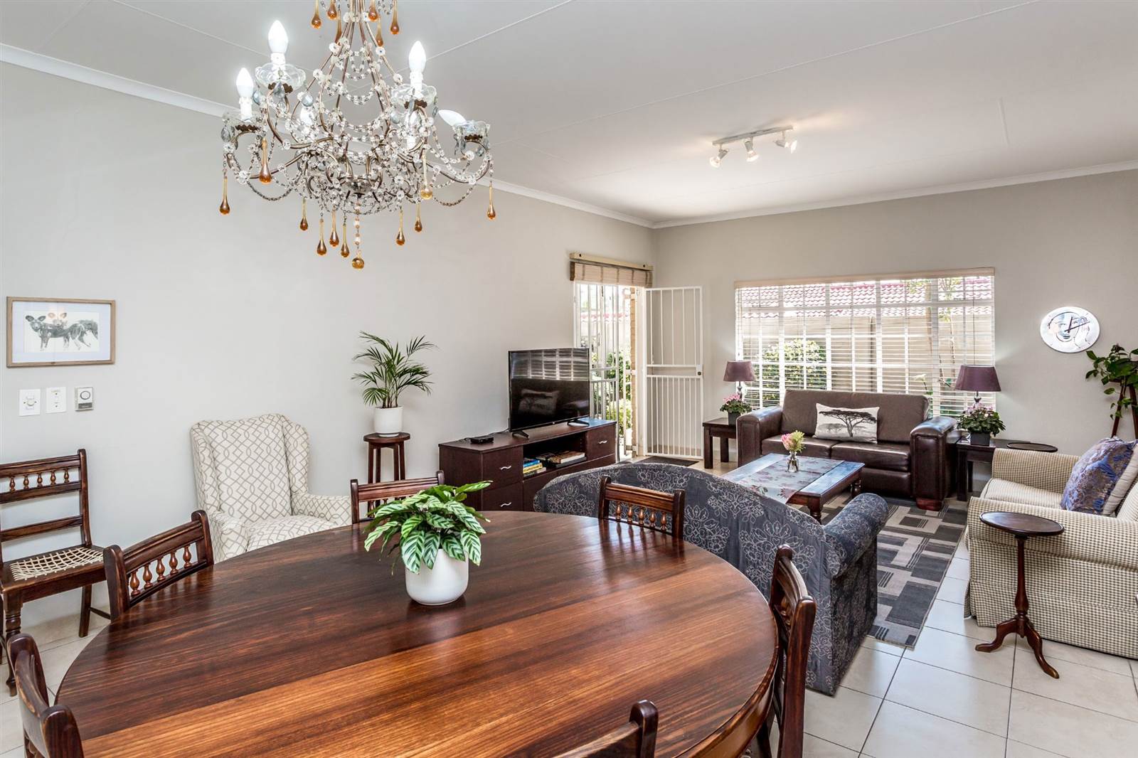 3 Bed Townhouse in Craighall photo number 8