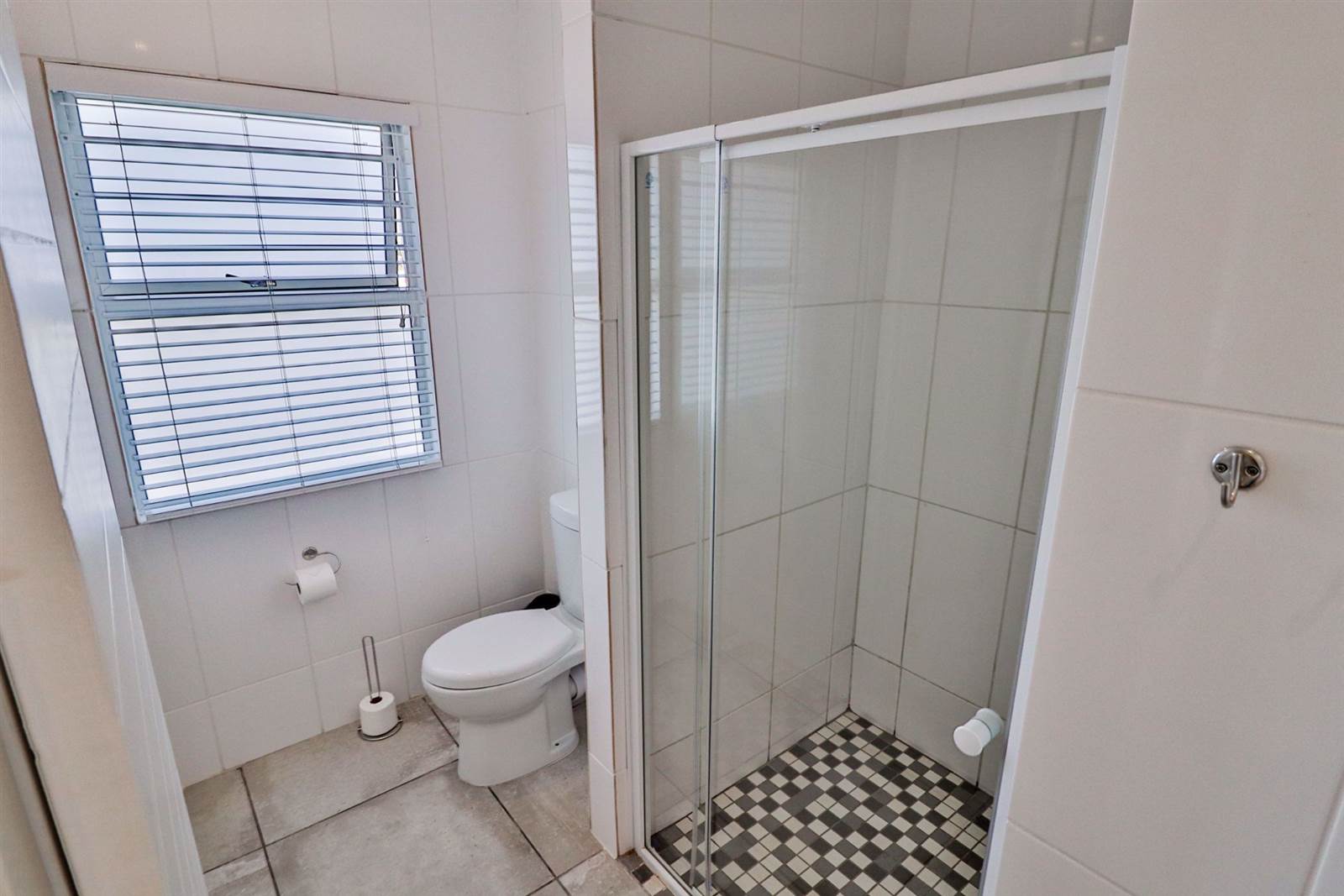 2 Bed Apartment in Elands Bay photo number 13