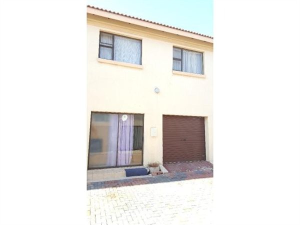 2 Bed Townhouse in Secunda