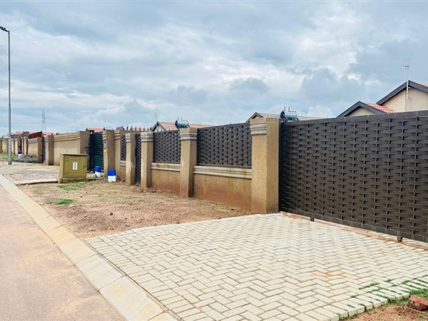 2 Bedroom House 2 Bedroom House