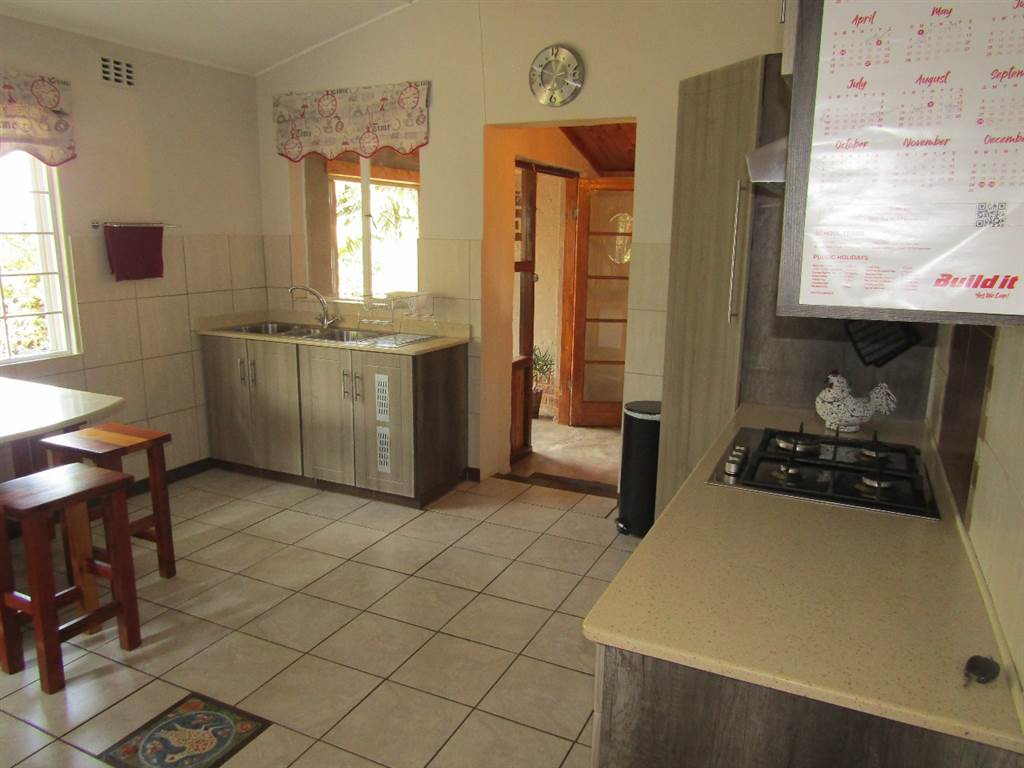 3 Bed House in Winterskloof photo number 17