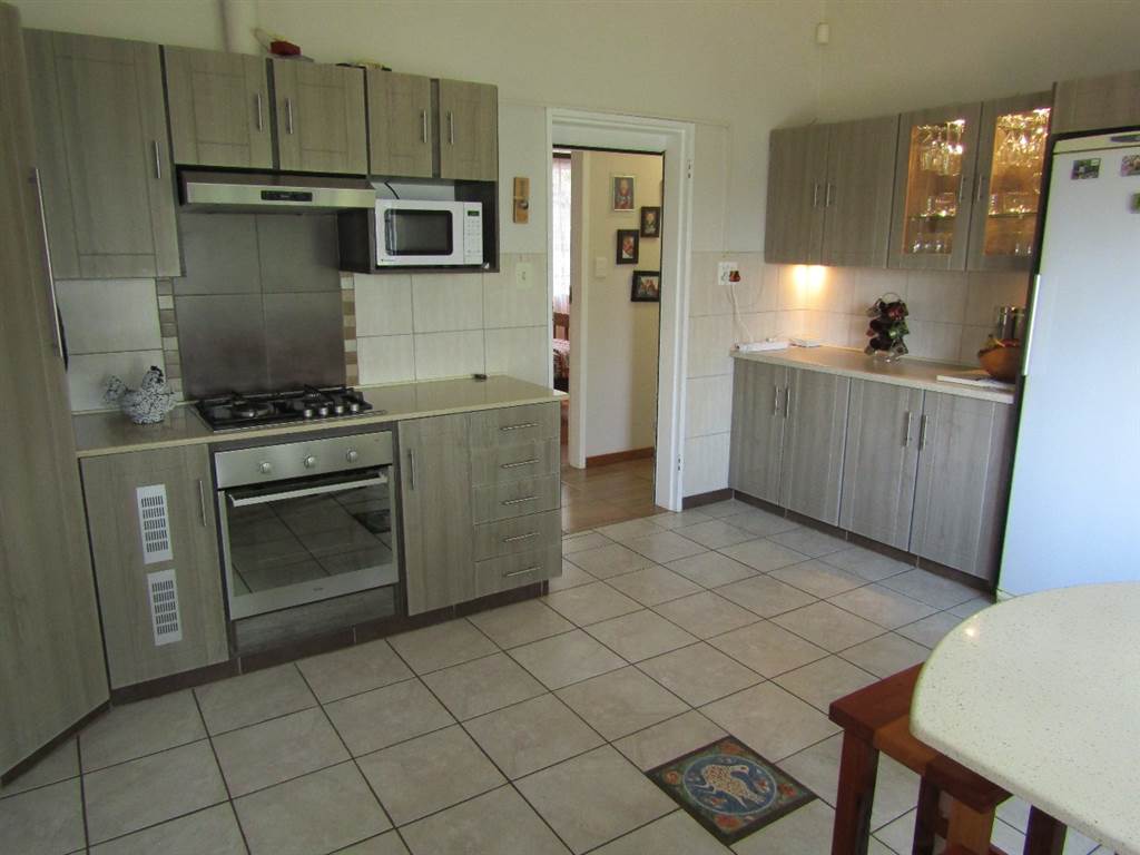 3 Bed House in Winterskloof photo number 14