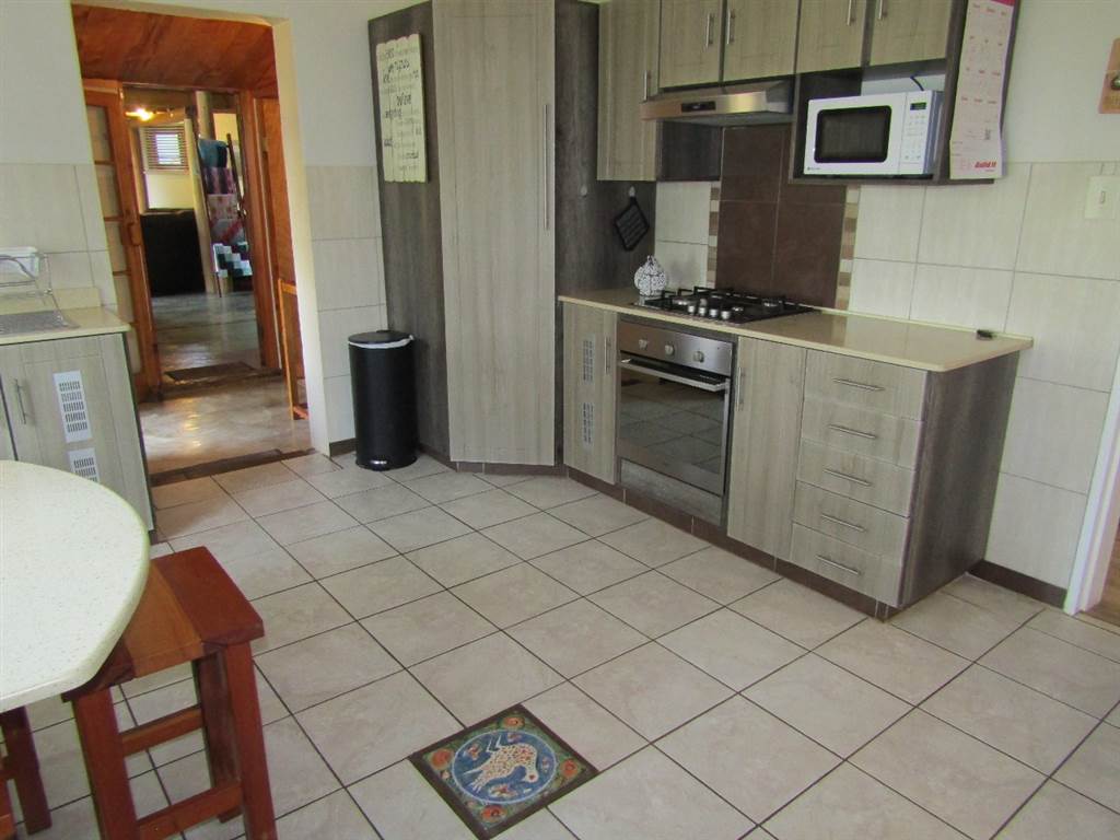 3 Bed House in Winterskloof photo number 16