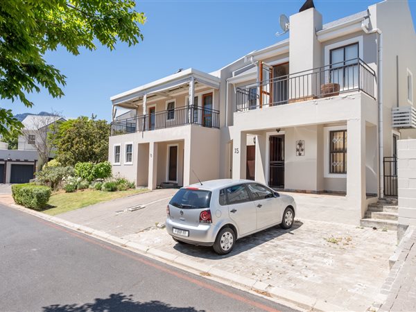 2 Bedroom Townhouse