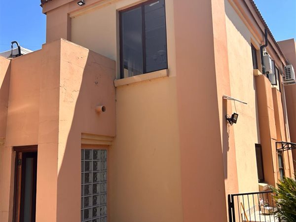 3 Bed Townhouse in Eldo View