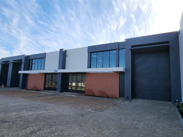 280  m² Industrial space