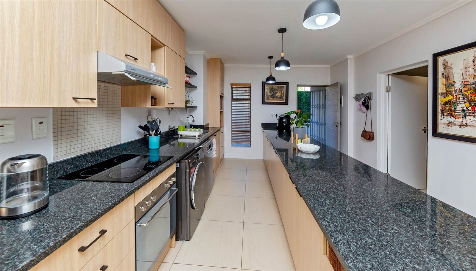2 Bed Apartment in Hurlingham photo number 6